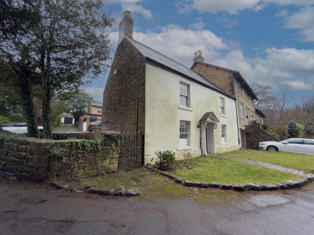 Main image of property: 17 Front Street, Whickham, Newcastle upon Tyne NE16 4HQ