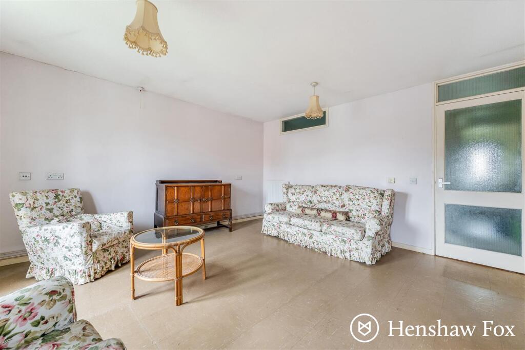 Apartment in Southampton, Lordshill - View 5