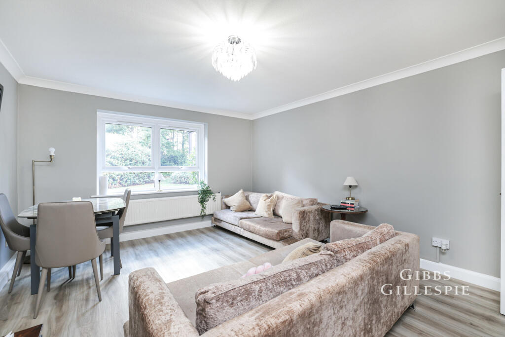 Apartment in Slough, Stoke Poges - View 3