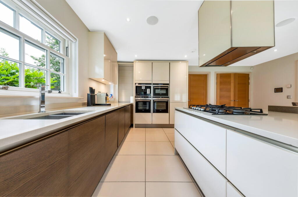 Fancourt Mews, Bromley, BR1 2GF photo 4