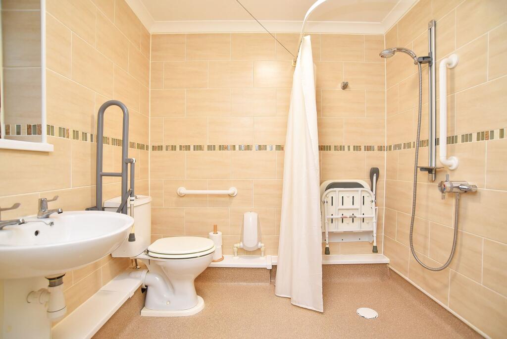Apartment in Harrogate - More