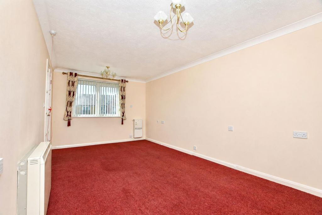 Apartment in Leighton Buzzard, Leighton-Linslade - View 2
