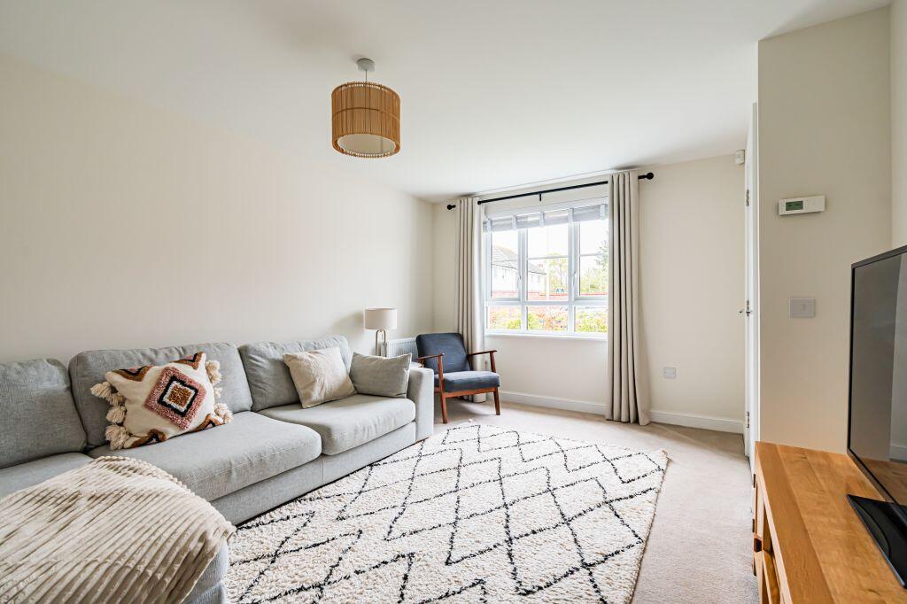 16 Charles Wilson Avenue, Bilston, EH25 9AQ photo 4