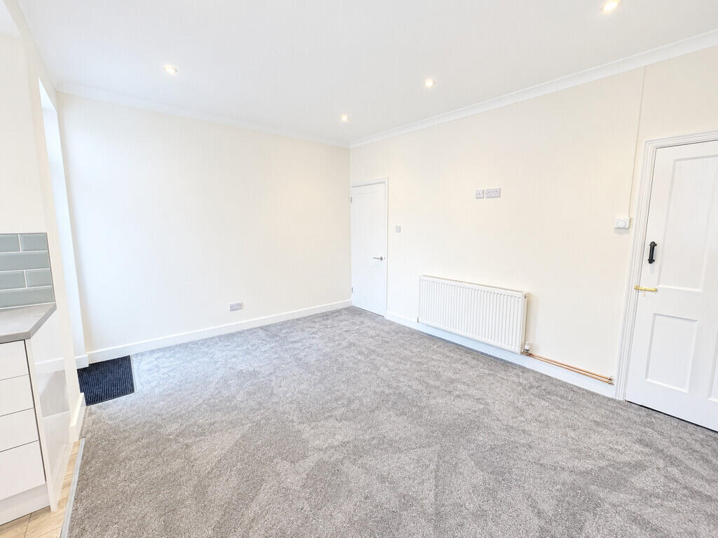House in Portsmouth - View 4