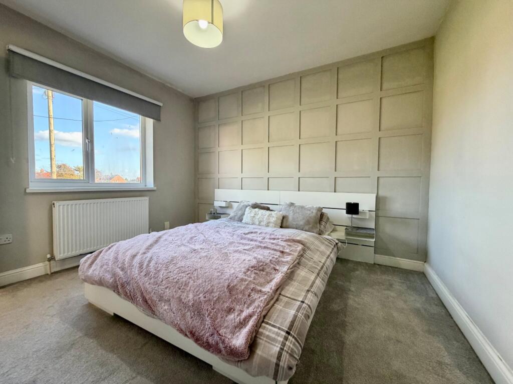 Apartment in North Tyneside, North East - More