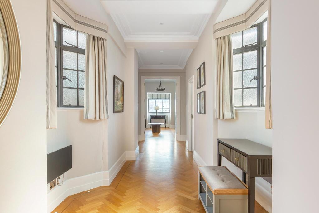 Apartment in London - More