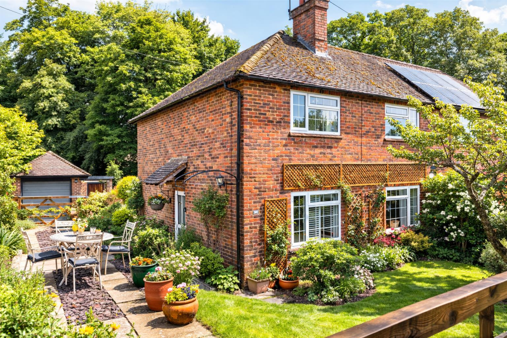 Main image of property: Oak Tree Cottages, Danehill