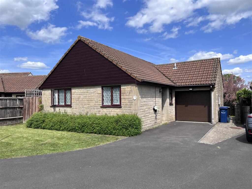 Main image of property: Davenant Close, Gillingham