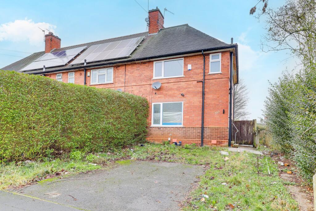3-bed terraced on Denewood Crescent, Nottingham, NG8, £190,000