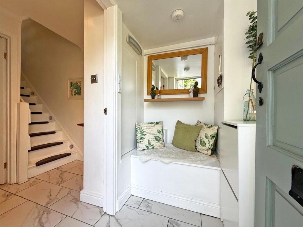 Redfern Close, Reabrook, Shrewsbury photo 4