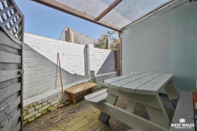 Rear courtyard