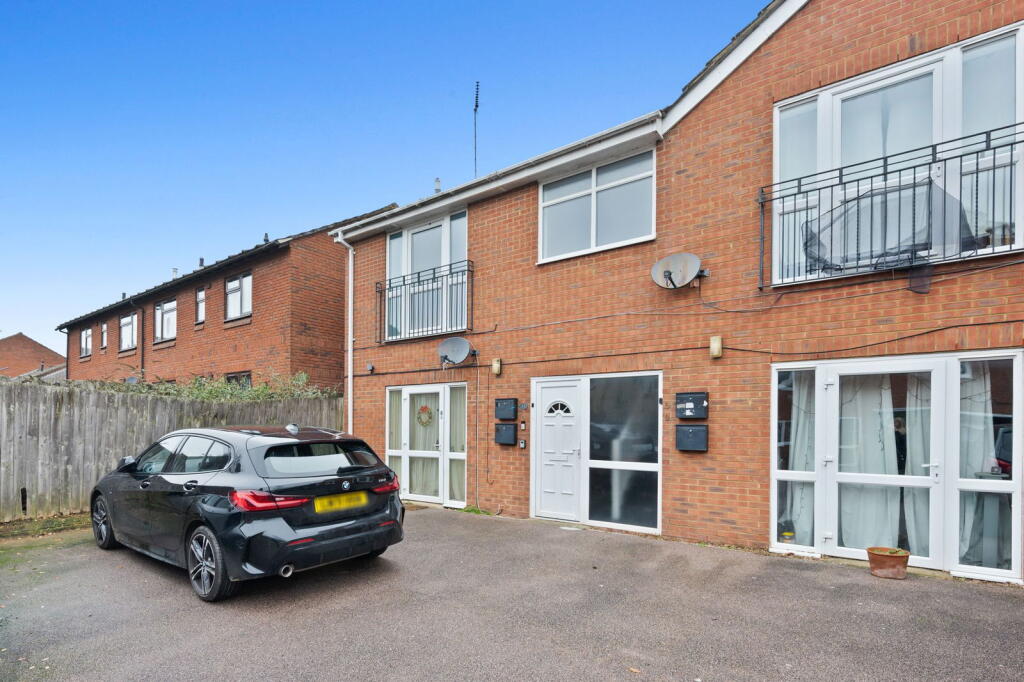Chapmans Court, Kettering, NN16 photo 2