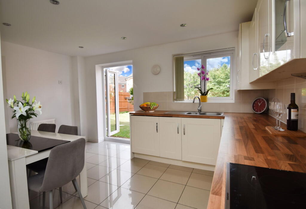 30, Pullman Drive, Kingswinford, DY6 7BE photo 4