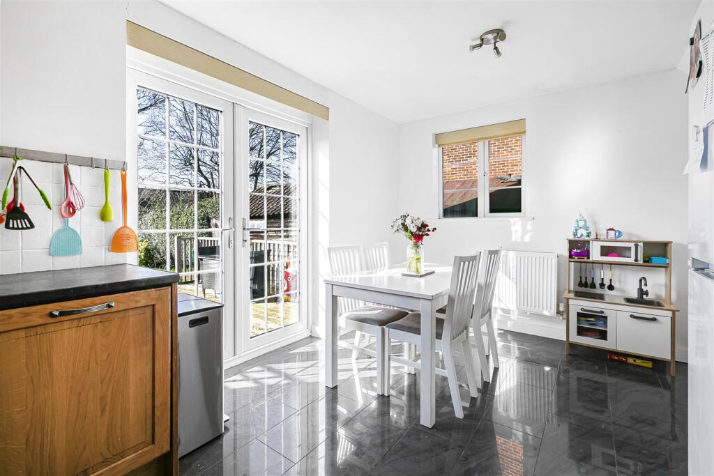 Additional image 6 of Newfields, Welwyn Garden City