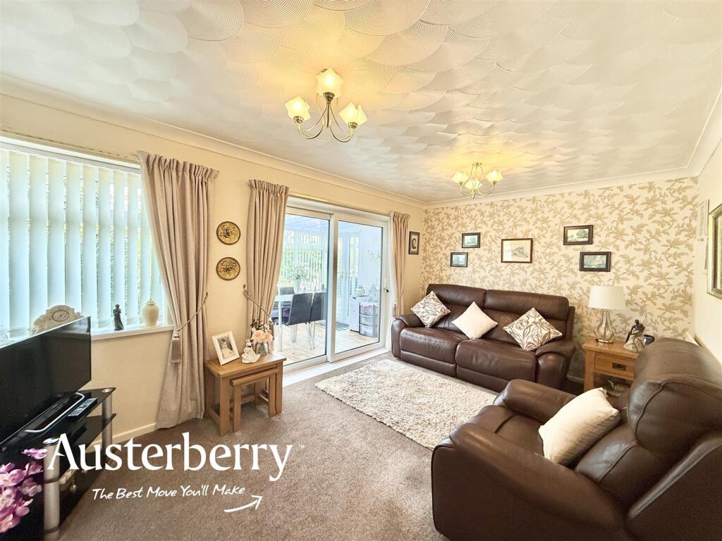 House in Stoke-on-Trent - View 2