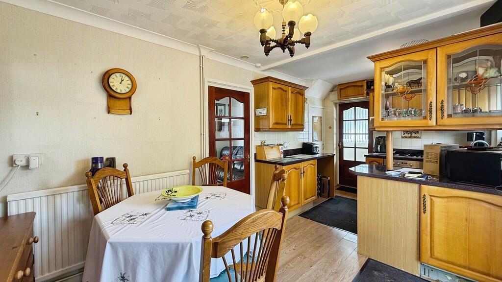House in Warminster, Henfords Marsh - More