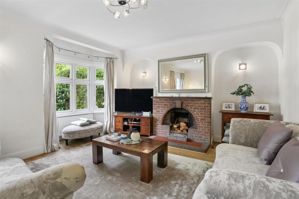 House in London, South Beddington - More