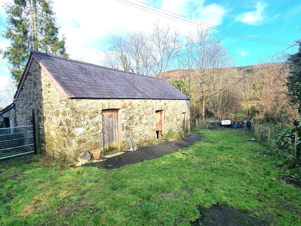 ., Llandysul, SA44 photo 3