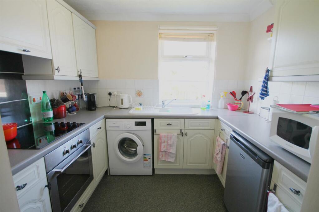 Apartment in Cambridge - View 4