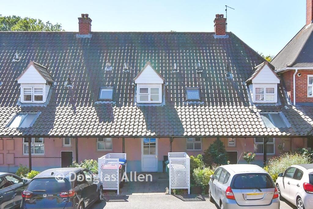 Apartment in Southend-on-Sea - View 5