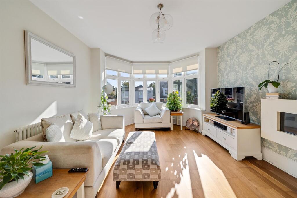 Apartment in London, Bromley Park, Plaistow - View 4