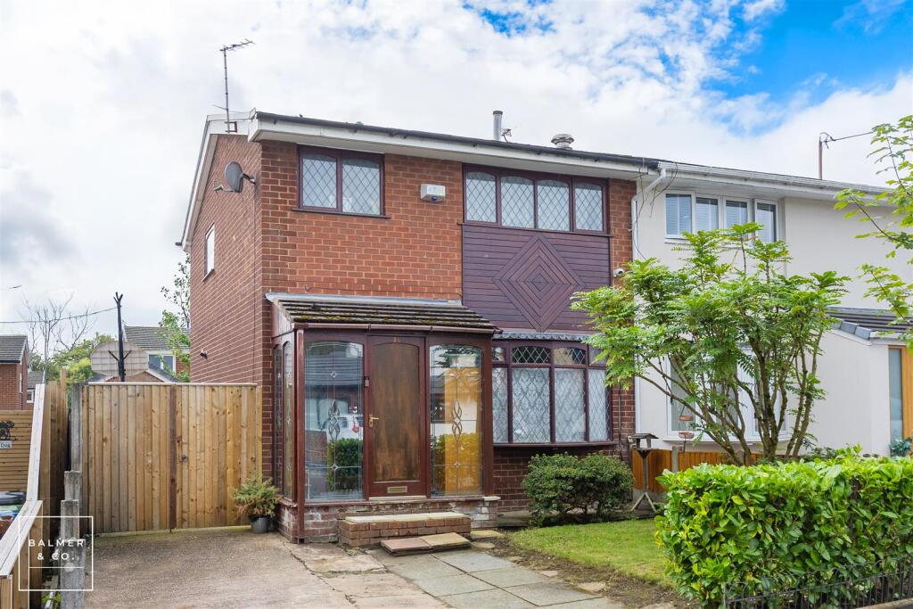 Main image of property: Meadowbank Avenue, Atherton, M46