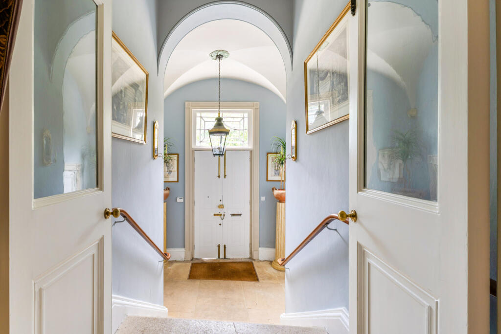House in Bath - View 3