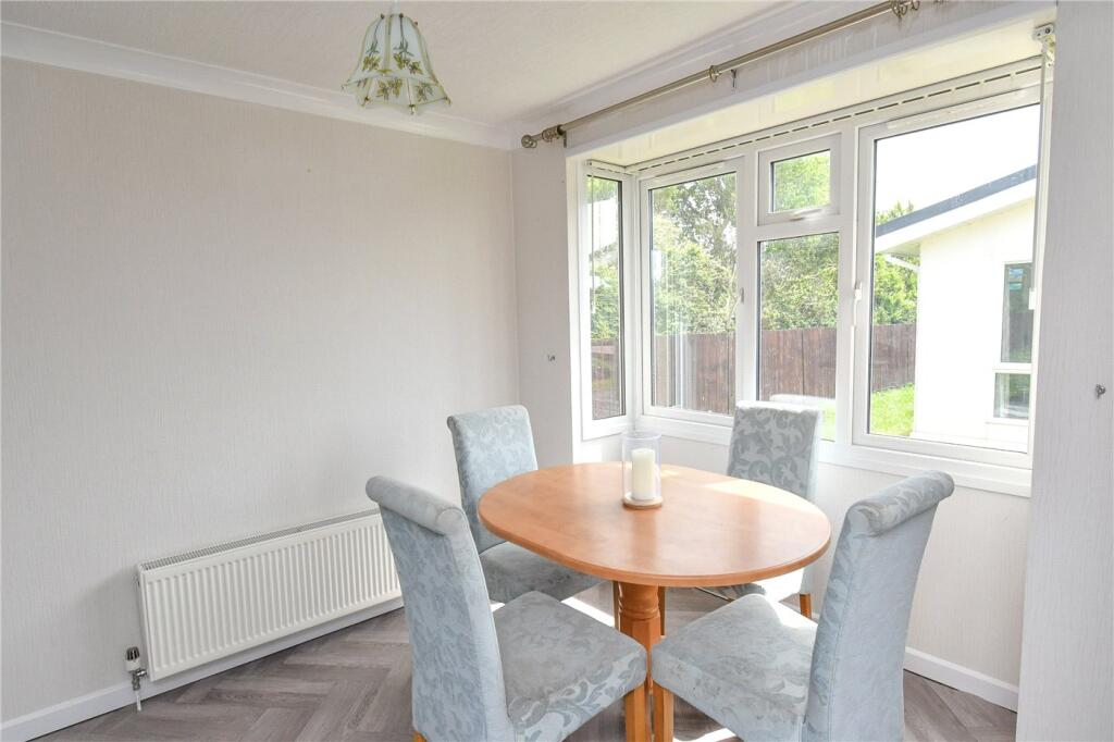 House in Wirral, Liverpool City Region - View 3