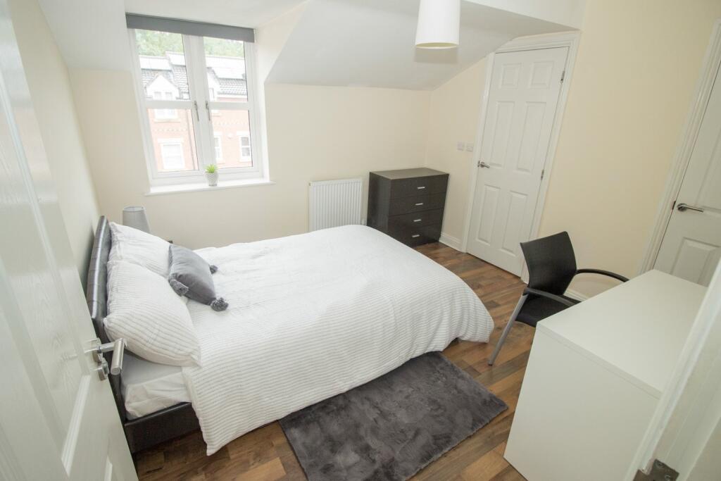 Main image of property: Blue Fox Close, Leicester, 