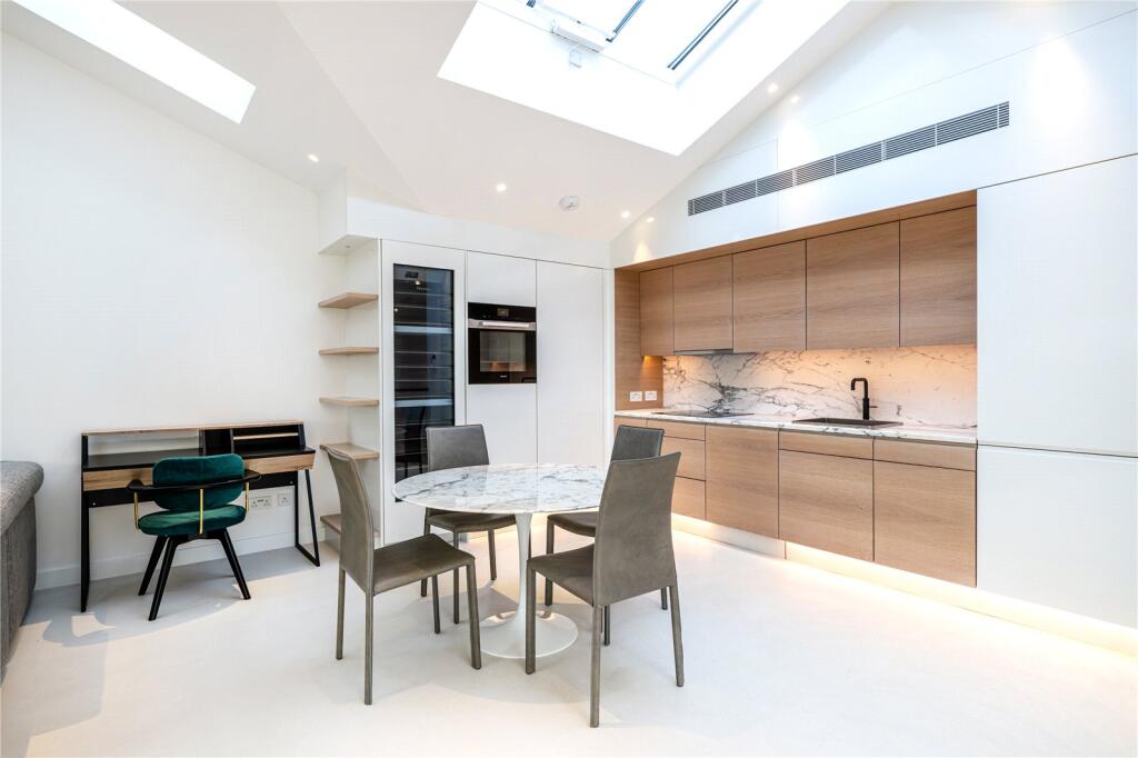 2 bedroom penthouse for rent