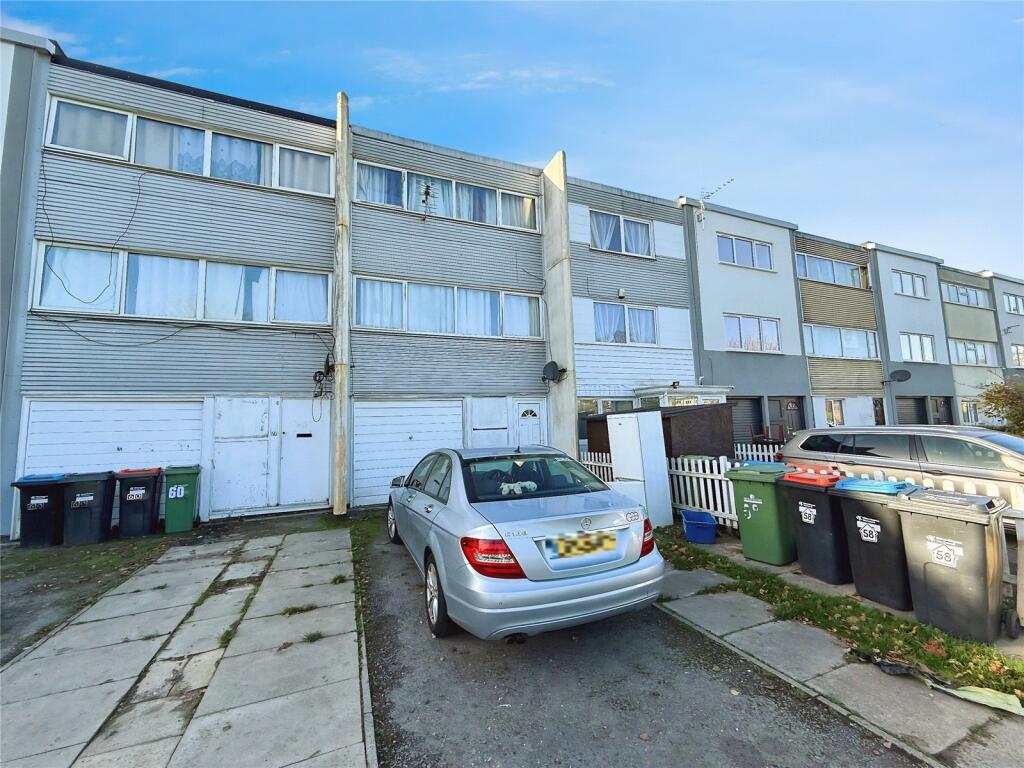 3-bed terraced on Farmborough, Netherfield, Milton Keynes, £210,000