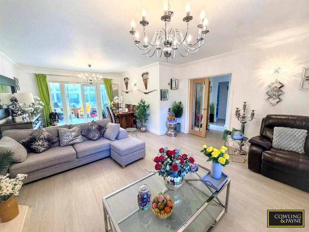 House in Southend-on-Sea - View 4