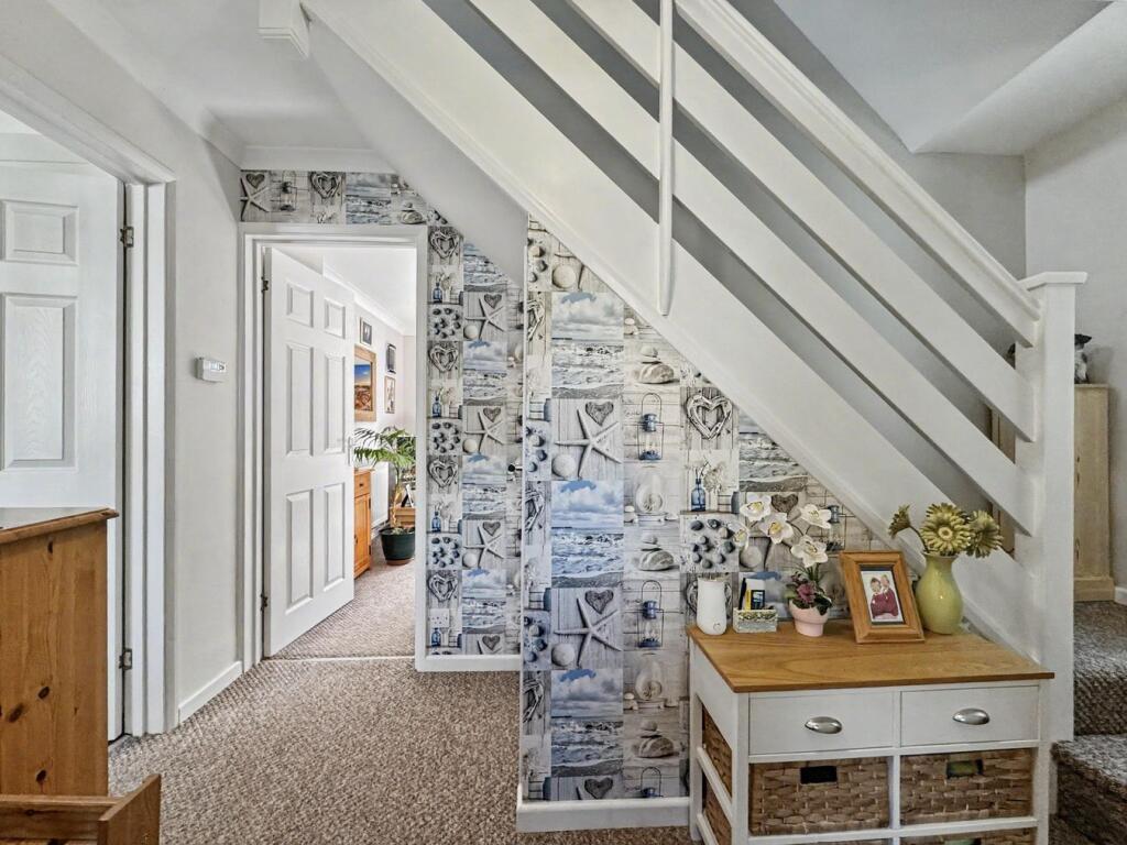 House in Mid Suffolk, Stowmarket - More