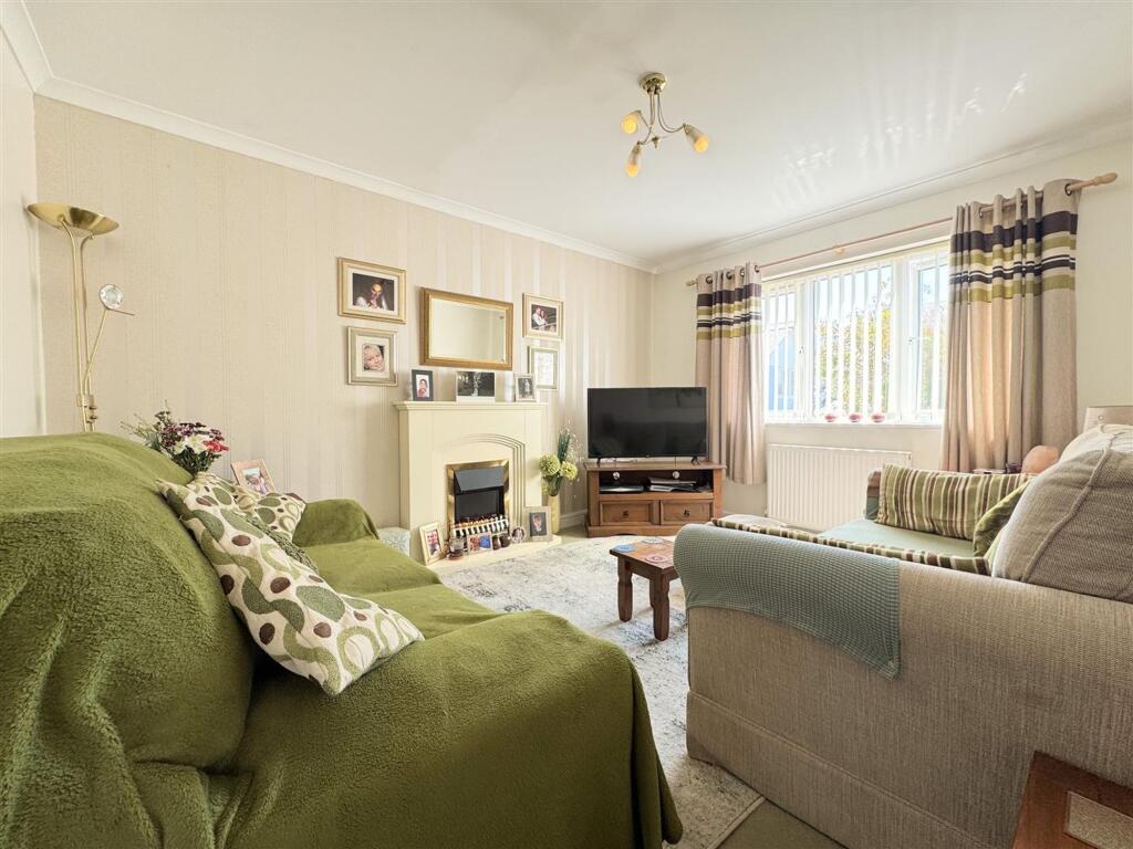 House in Truro - View 3