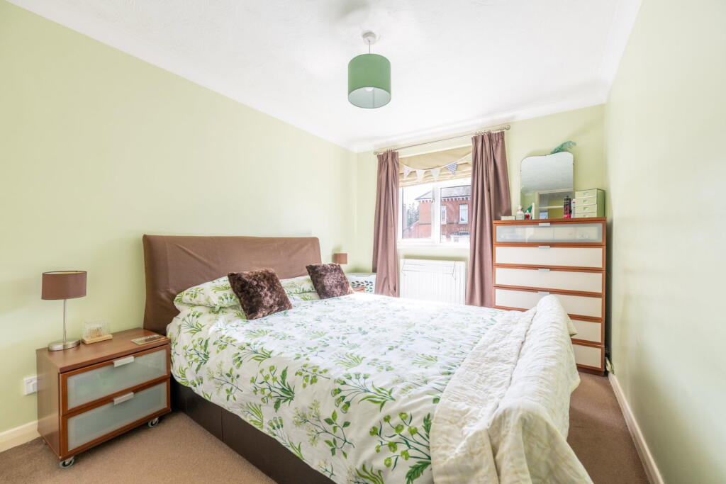 Apartment in Southampton - More