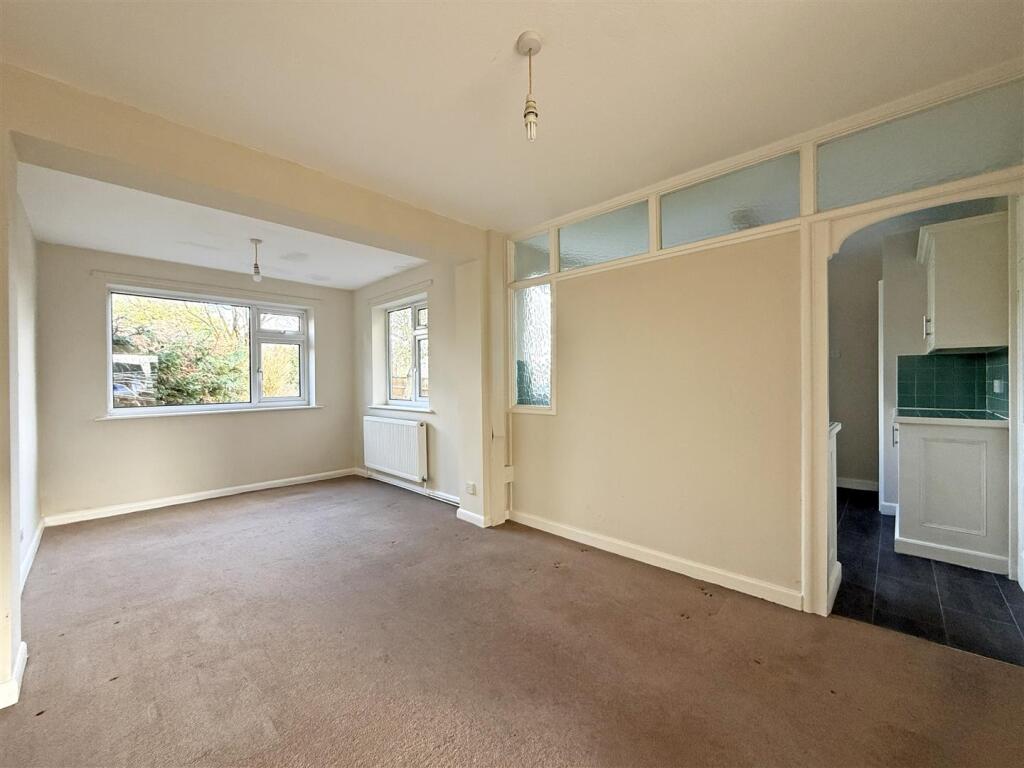 Stokesay Avenue, Heath Farm, Shrewsbury photo 3
