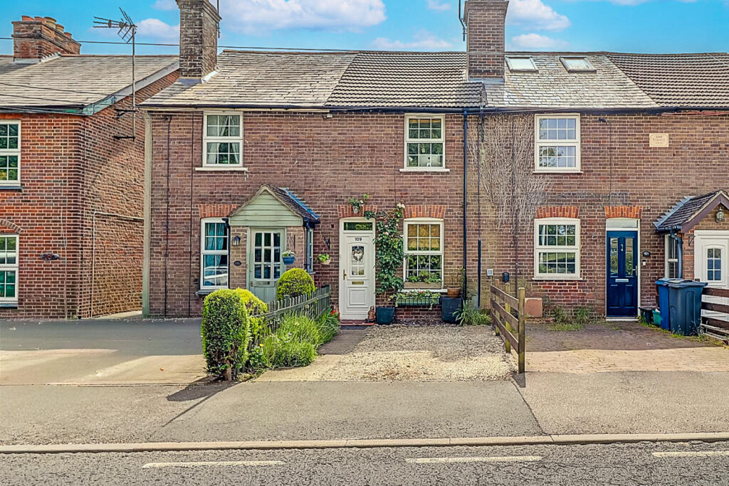 Main image of property: Penn Road, Hazlemere, High Wycombe, Buckinghamshire, HP15