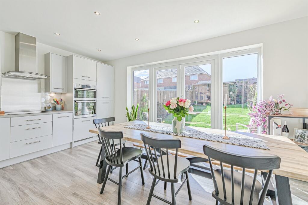 Additional image 2 of Rangemoor Crescent, Amington, Tamworth