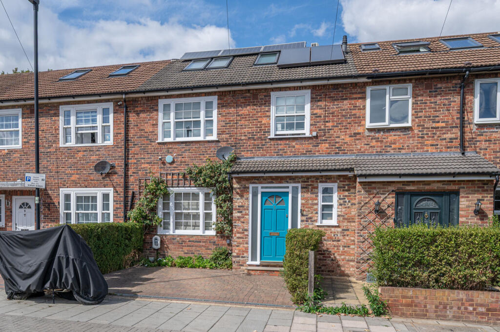House in London - View 2