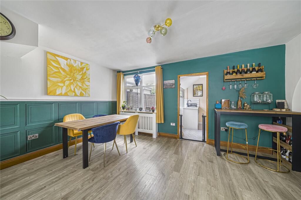 House in London - View 3