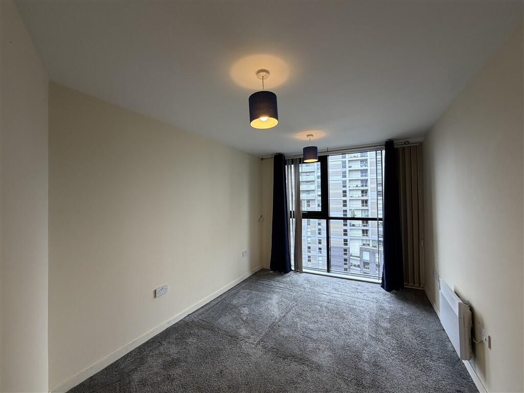 Apartment in Manchester - View 3