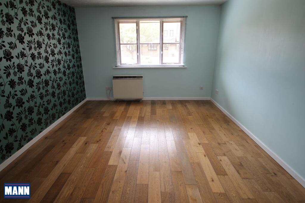 Apartment in Dartford - More