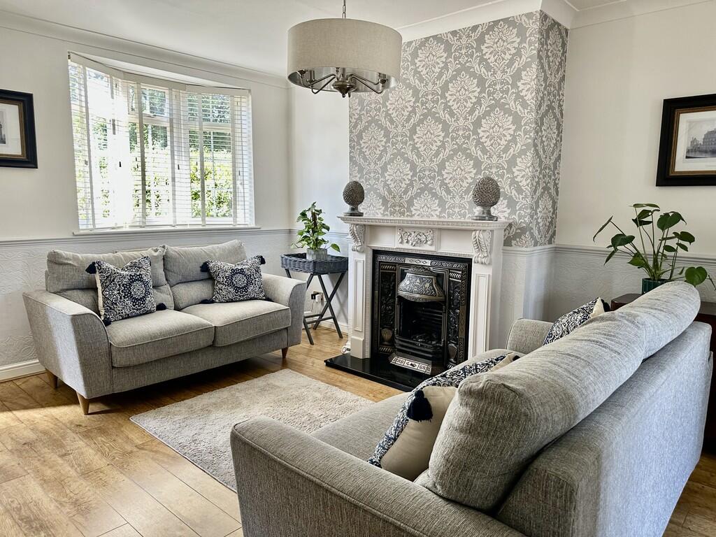 House in Doncaster, Armthorpe - View 2