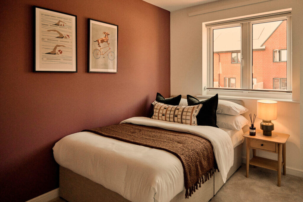 House in Mid Sussex, Burgess Hill - More