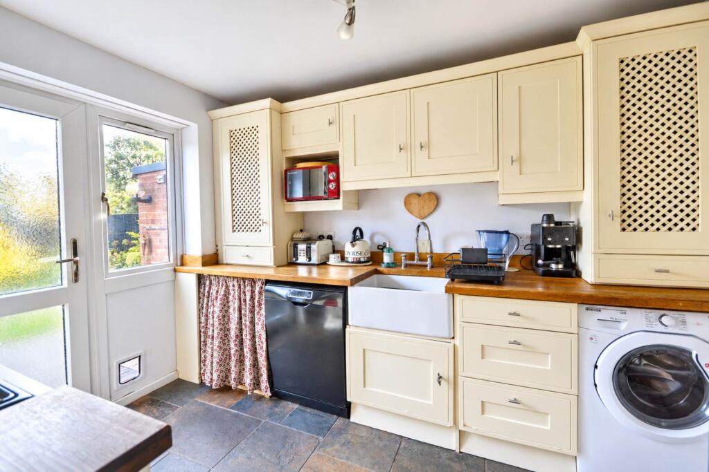 House in Wychavon, Bredon - More