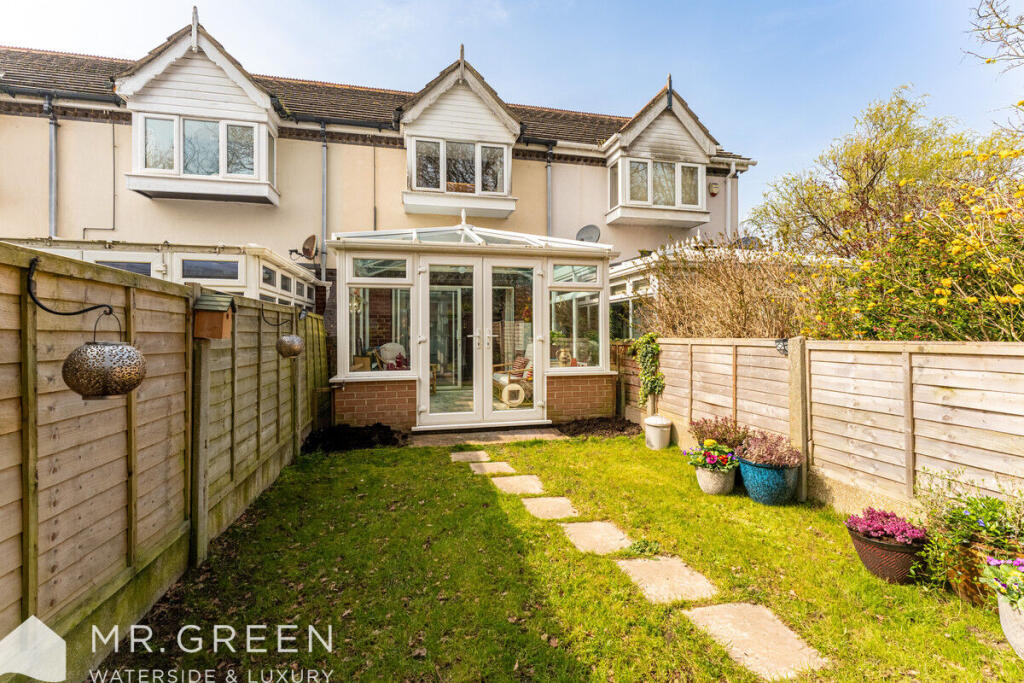 Main image of property: Kittiwake Close, Southbourne, BH6 5BA