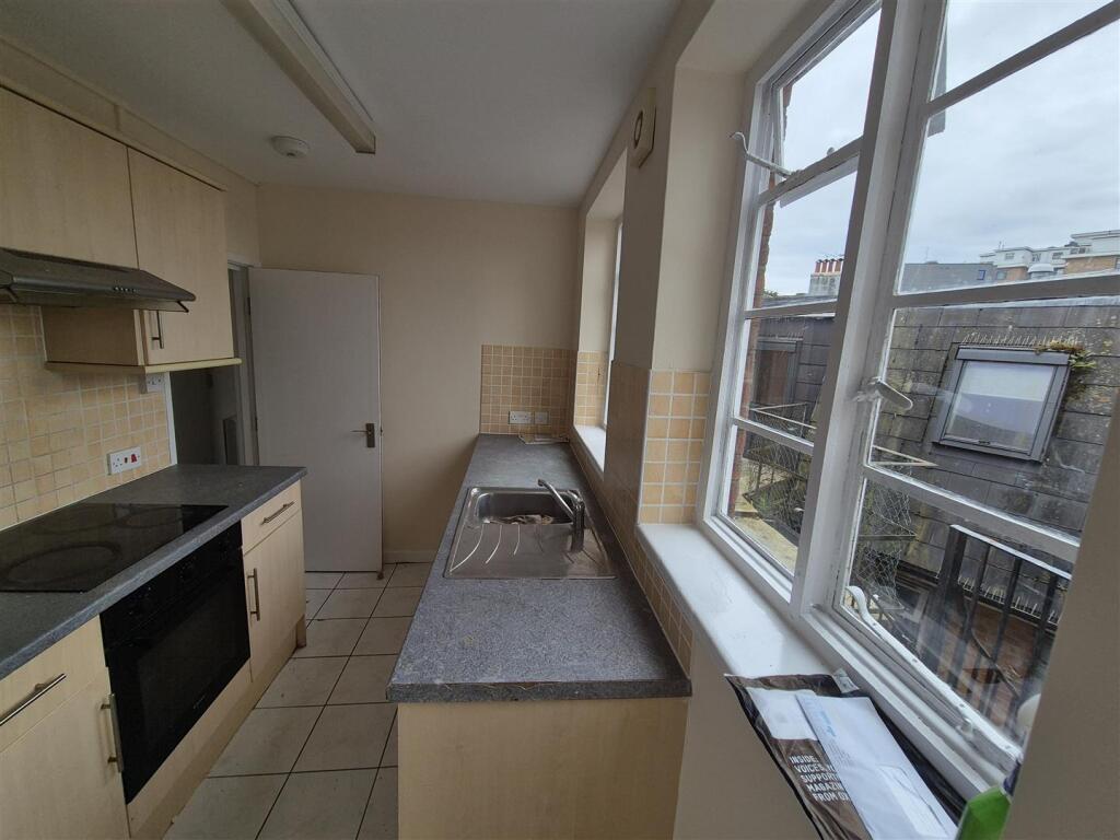 Additional image 4 of Lansdowne Crescent, Bournemouth