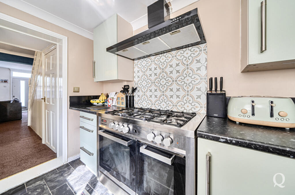 House in Swale, Grove Park, Chalkwell - View 4