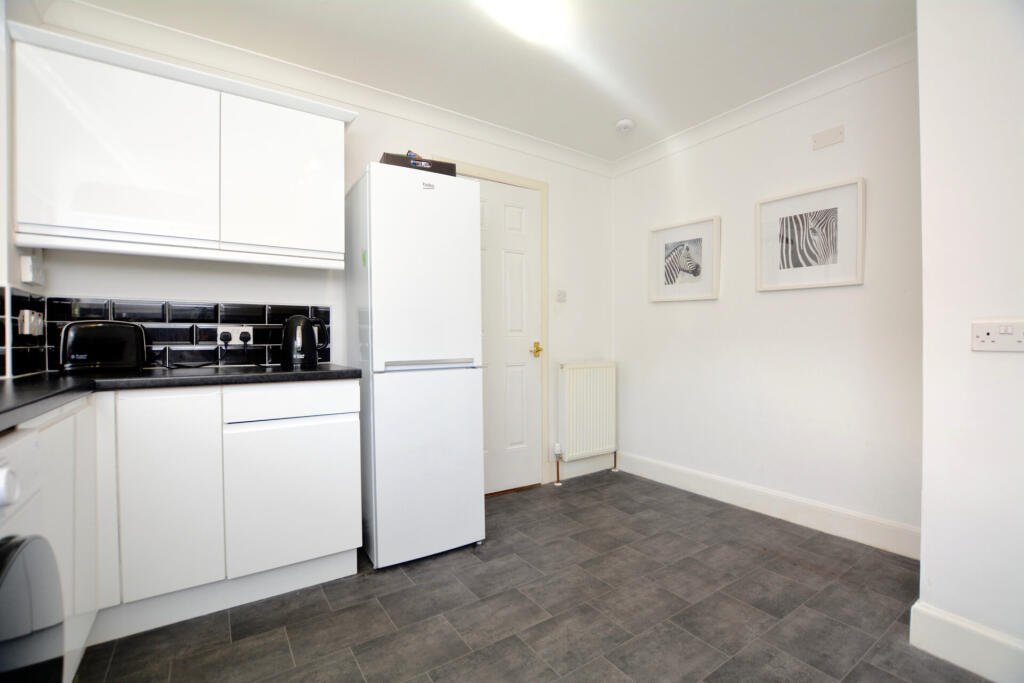Apartment in Ayr, Seafield - More