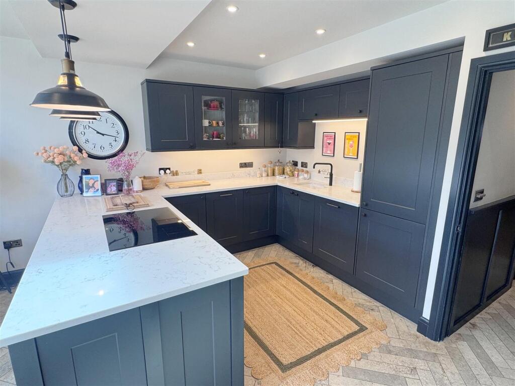 House in Newbury, West Berkshire - View 6